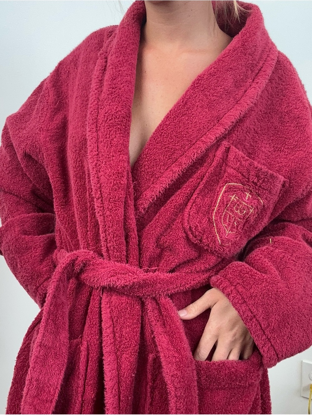 Victoria's Secret Plush Shawl-Collar Robe in Deep Raspberry - Picture 8 of 15